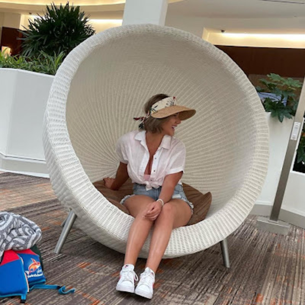 Meet your Posher, Julia